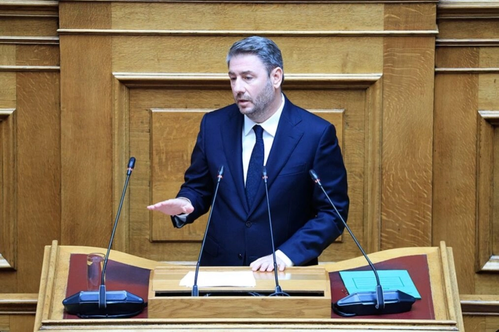 Ανδρουλάκης: «Εμείς δεν λέμε στους βουλευτές μας να πάνε για ύπνο για να μην ψηφίσουν»