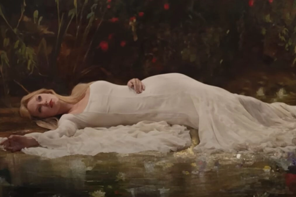 Taylor Swift: Χιλιάδες θαυμαστές της επισκέφτηκαν το μουσείο που εκτίθεται αυθεντικός πίνακας που εμφανίζεται σε βίντεο κλιπ