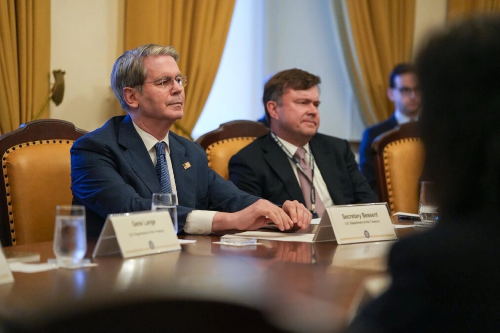 Αμερικανός ΥΠΟΙΚ: Η Κίνα διέπραξε μεγάλο λάθος με τους περιορισμούς στις εξαγωγές σπάνιων γαιών