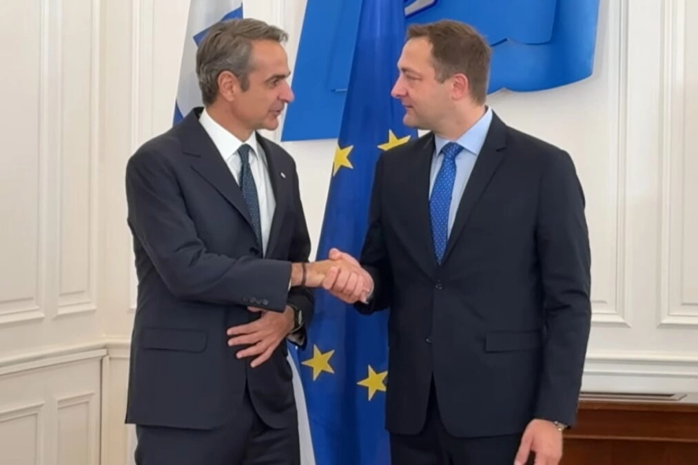 Μητσοτάκης: Συναντήθηκε με τον Ευρωπαίο Επίτροπο Γεωργίας και Τροφίμων