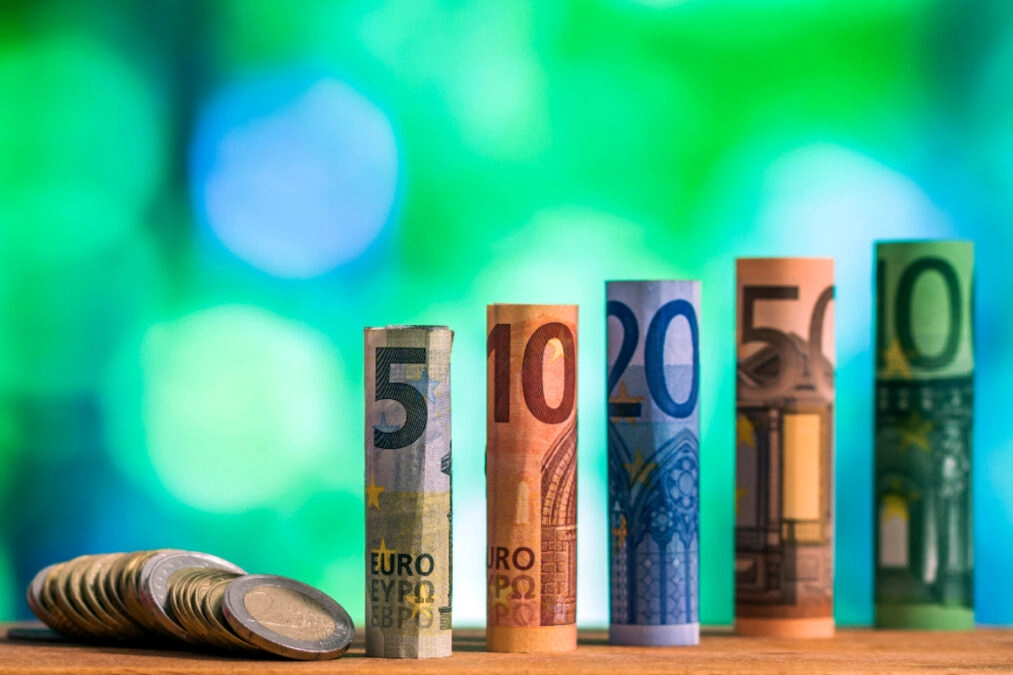 Τα χρήματα που καταβάλλονται από τον ΕΦΚΑ και τη ΔΥΠΑ για τις 10 έως 14 Νοεμβρίου