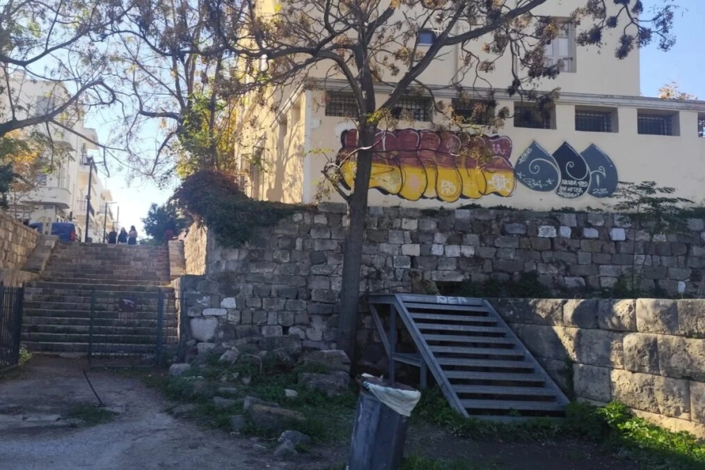 Κως: 23χρονος Τσέχος βρέθηκε απαγχονισμένος σε αρχαιολογικό χώρο – Είχε δύο σημειώματα