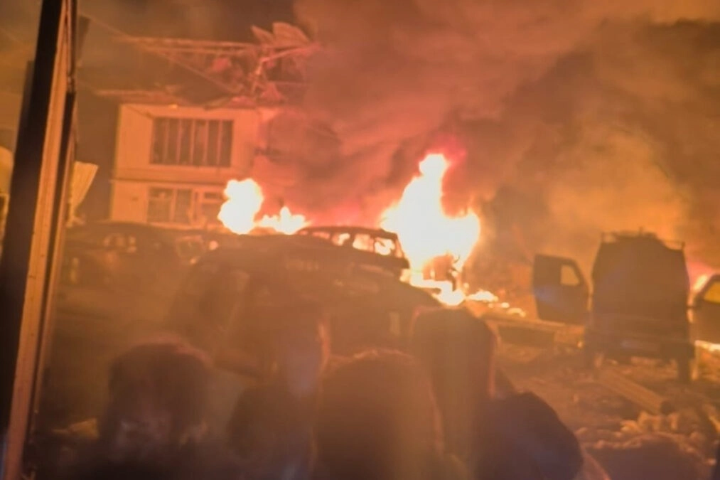 Ινδία: Εννέα νεκροί και δεκάδες τραυματίες από έκρηξη κατασχεμένων υλικών σε αστυνομικό τμήμα