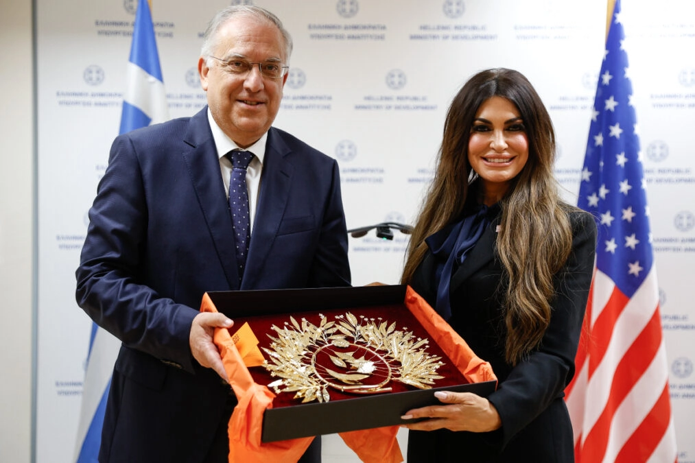 Θεοδωρικάκος: Συνάντηση με την πρέσβειρα Γκιλφόιλ για την ενίσχυση της στρατηγικής σχέσης Ελλάδος – ΗΠΑ