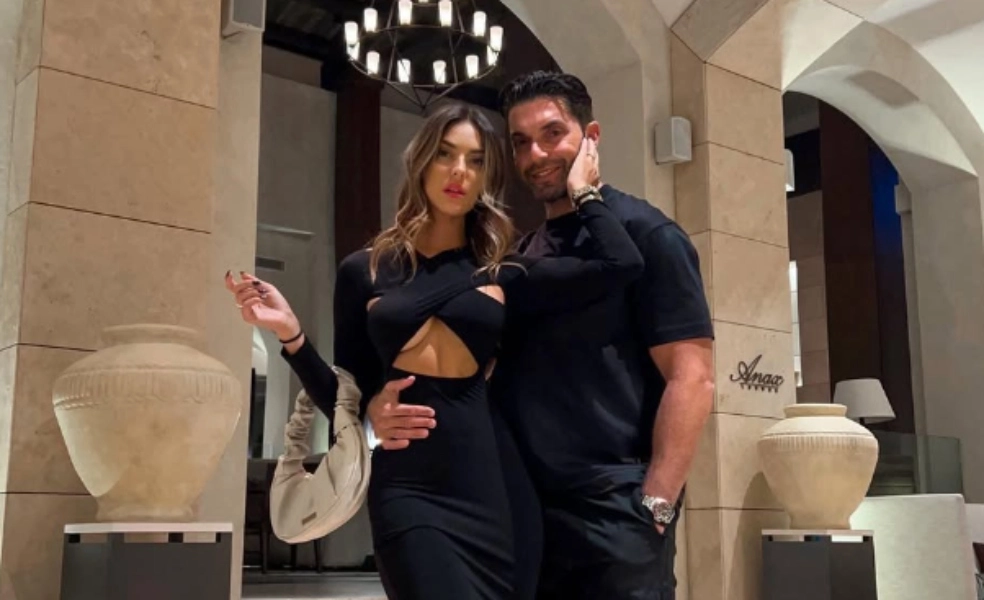 Σοκ στην κατάθεσή της: Η Βρισηίδα Ανδριώτου λέει πως έχασε 50.00€ και είδε τον Μαρτίκα έτοιμο να καταπιεί δύο κουτιά χάπια