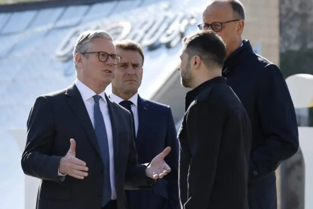 Ζελένσκι: Τηλεφωνική επικοινωνία με Μερτς, Μακρόν και Στάρμερ για το ειρηνευτικό σχέδιο