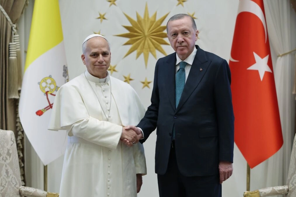 Συνάντηση Πάπα Λέων – Ερντογάν: «Μία κοινωνία δεν είναι ζωντανή αν δεν είναι πλουραλιστική»