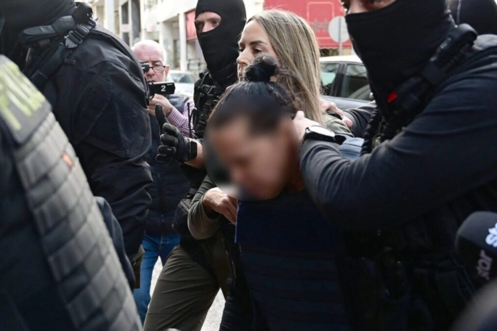 Δικαστήρια Πειραιά: Προφυλακίστηκε η 46χρονη που φέρεται να σκότωσε την πεθερά της στη Σαλαμίνα