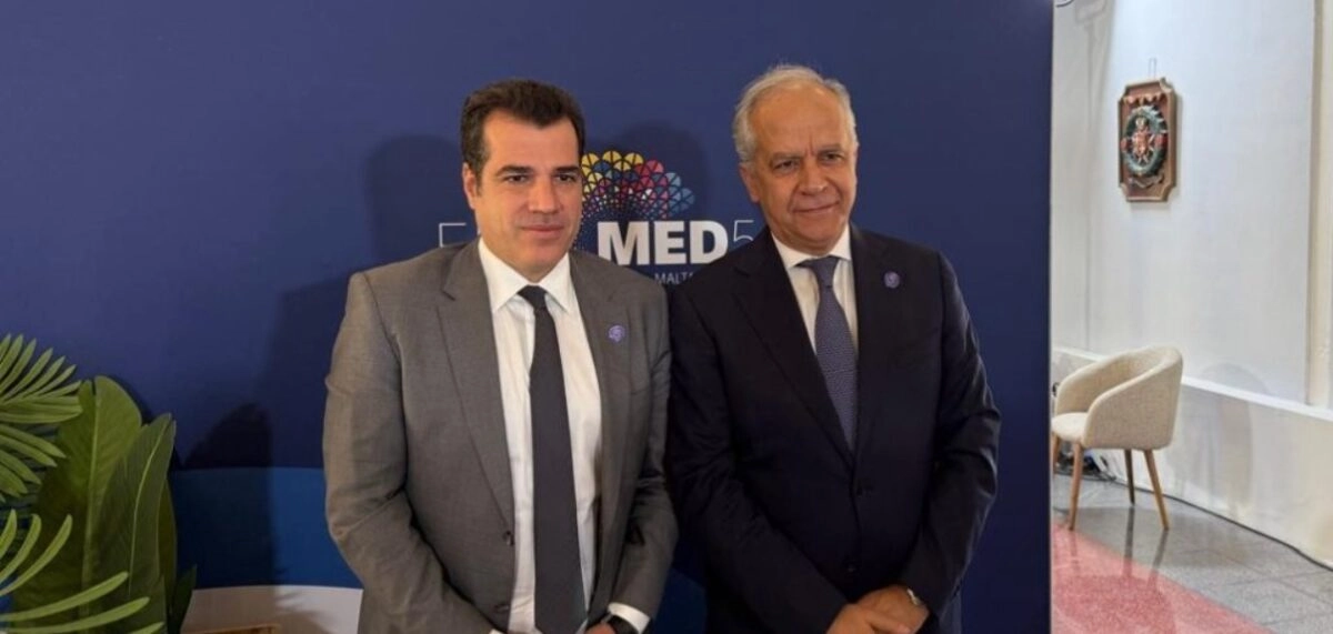 Συνάντηση Πλεύρη με Πιαντεντόσι στη Μάλτα: Στο επίκεντρο η μείωση των παράνομων αφίξεων και τα κέντρα επιστροφών