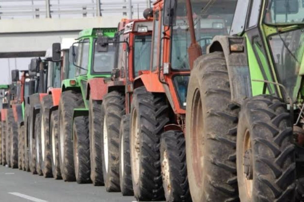 Αγρότες: Νέα μπλόκα στο τελωνείο των Ευζώνων και στα διόδια Μαλγάρων – Κινητοποιήσεις από αύριο στην Κόρινθο