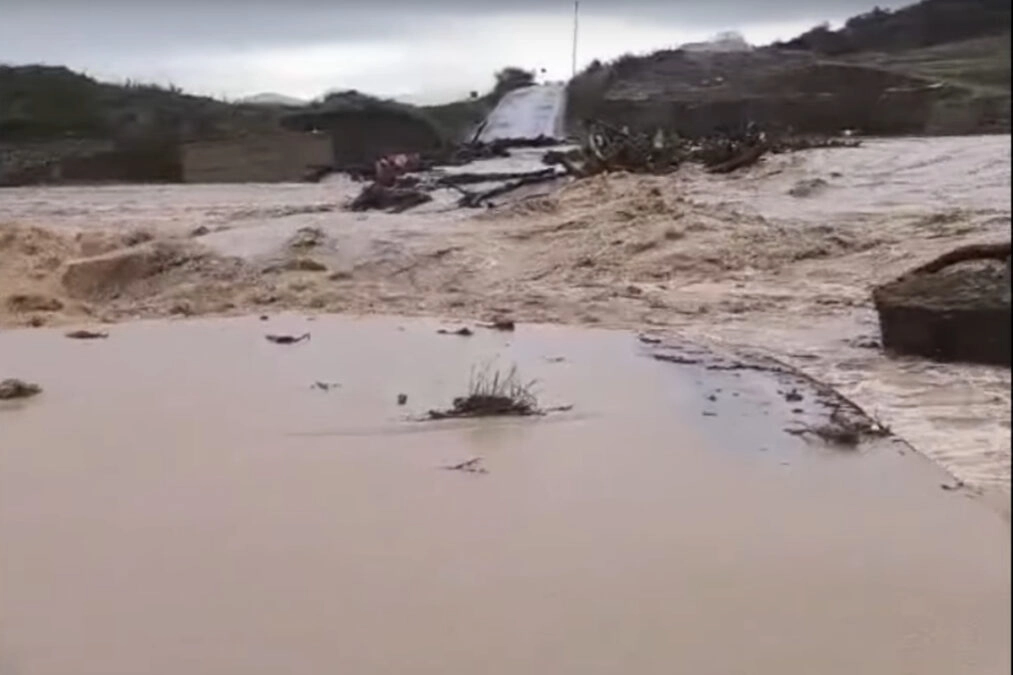 Λάρισα: Σε κατάσταση ετοιμότητας καθώς υπερχείλισε ο ποταμός Ενιπέας – Μήνυμα 112