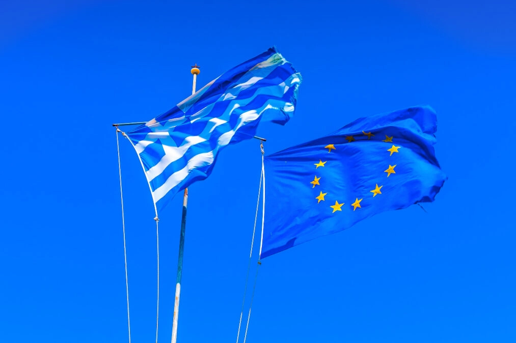 Ελληνική οικονομία: Μηνύματα επιβράβευσης της ανοδικής πορείας από Λονδίνο και Βρυξέλλες