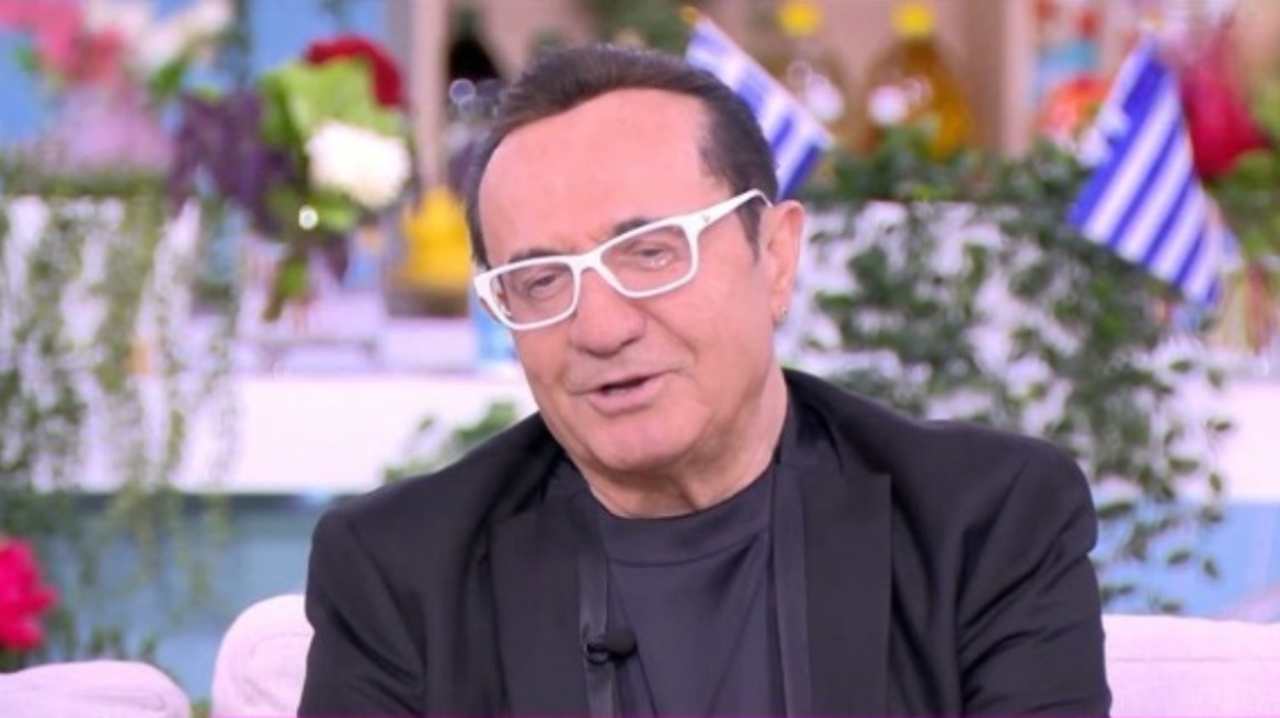 Λευτέρης Πανταζής: Στο νοσοκομείο ο τραγουδιστής – Έπαθα υπερκόπωση, με τη δουλειά ξεχάσαμε τι σημαίνει ο εαυτός μας