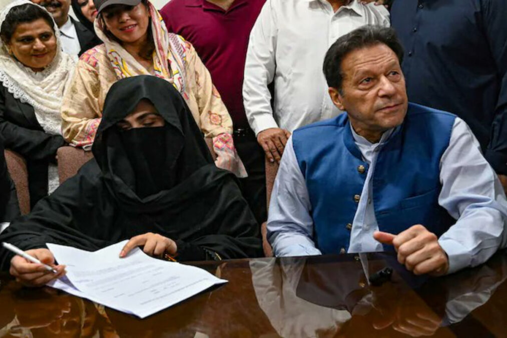 Πακιστάν: Κάθειρξη 17 ετών στον πρώην πρωθυπουργό και την σύζυγό του