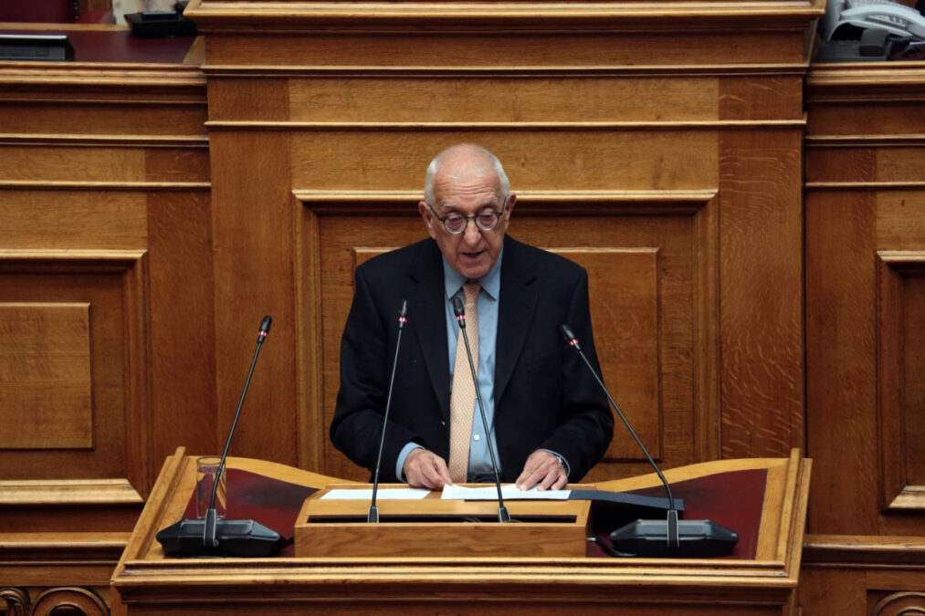 Κακλαμάνης: «Θα εισηγηθώ την κατάργηση ζωντανής μετάδοσης στις εξεταστικές της Βουλής»