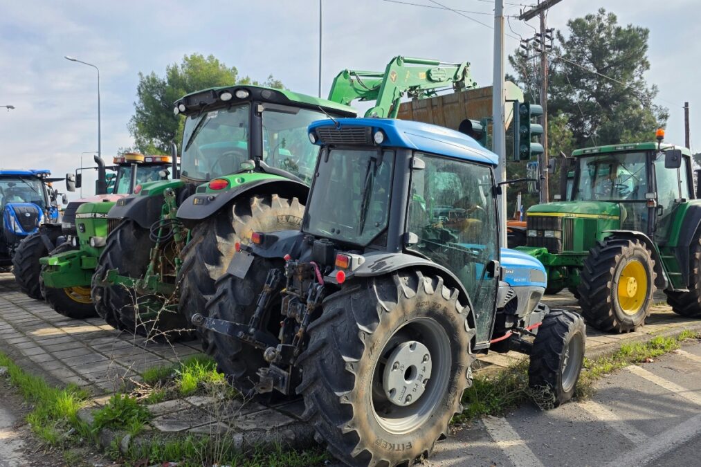 Ξεκάθαρες οι κόκκινες γραμμές από την κυβέρνηση στα αιτήματα των αγροτών – Στάση αναμονής έως τη Δευτέρα