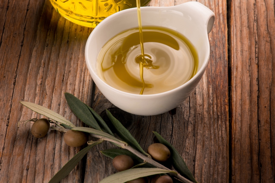 Στο επίκεντρο ελέγχου της Επιτροπής Ανταγωνισμού οι τιμές του εξαιρετικά παρθένου ελαιολάδου