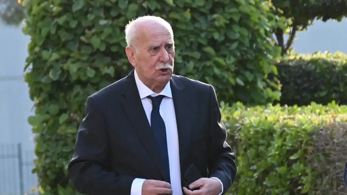 Ο πολιτικός κόσμος αποχαιρετά τον Γιώργο Παπαδάκη – Τα μηνύματα των πολιτικών αρχηγών