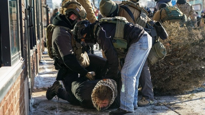 Πράκτορες της ICE πυροβόλησαν και σκότωσαν άνδρα στη Μινεάπολη