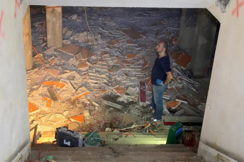 Κραν Μοντανά: Καταγγελίες για μόνιμα κλειδωμένη έξοδο κινδύνου στο μπαρ – Γνωστός στις αρχές ο ιδιοκτήτης