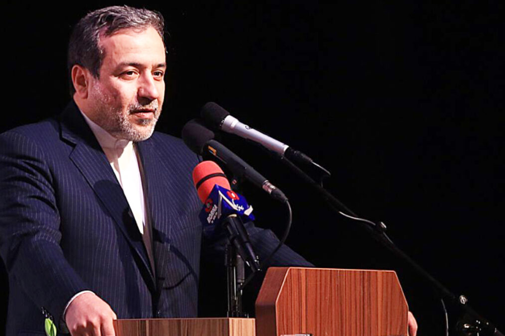 Αμπάς Αραγτσί: Το Ιράν δεν θα σταματήσει το ειρηνικό πυρηνικό του πρόγραμμα