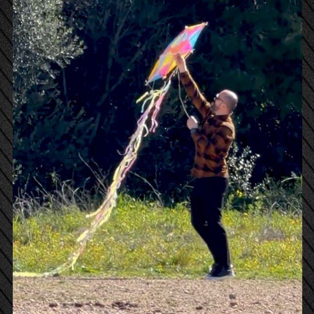 Το σποτ της ΕΛΑΣ ενόψει της Καθαράς Δευτέρας: «Ο χαρταετός θέλει αέρα, όχι αλκοόλ»