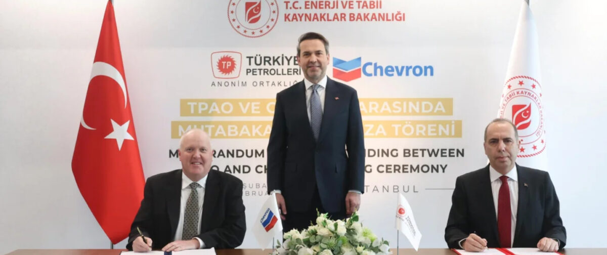 Υπεγράφη συμφωνία μεταξύ Άγκυρας και Chevron: Ξεκινούν κοινές έρευνες για πετρέλαιο και φυσικό αέριο