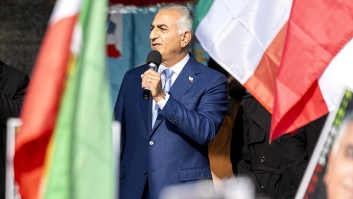 Ιράν: Ο Ρεζά Παχλαβί, γιος του τελευταίου σάχη, κάνει έκκληση για αμερικανική στρατιωτική επέμβαση στη χώρα του