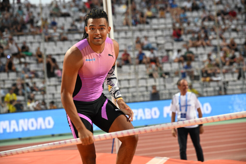 Πανελλήνιο Πρωτάθλημα Στίβου: «Πέταξε» στα 6,17μ ο Εμμανουήλ Καραλής – Νέο ρεκόρ και στα 400μ