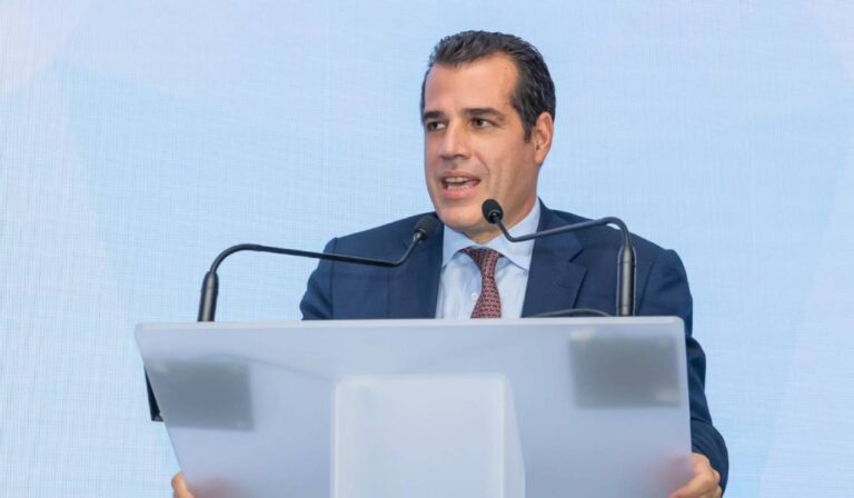 πλεύρης/facebook