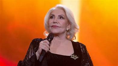 Πέθανε η Μαρινέλλα σε ηλικία 87 ετών