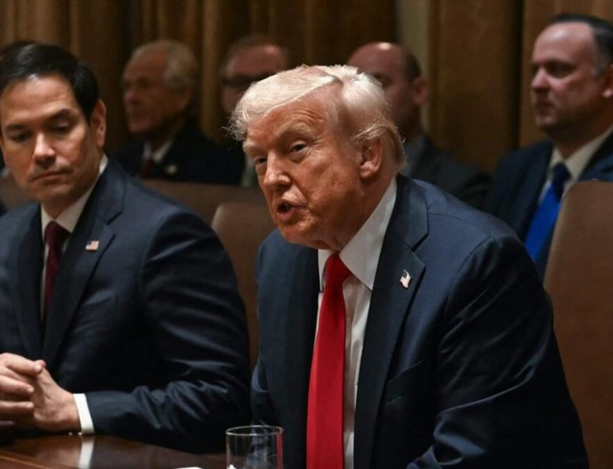 Τι σημαίνει το μήνυμα Τραμπ στα SOCIAL MEDIA της προθεσμίας των δέκα ημερών?