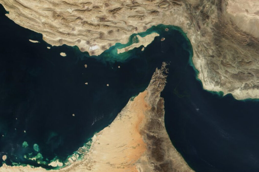 Φρουροί της Επανάστασης: Υπό πλήρη έλεγχο θέτουν τα Στενά του Ορμούζ