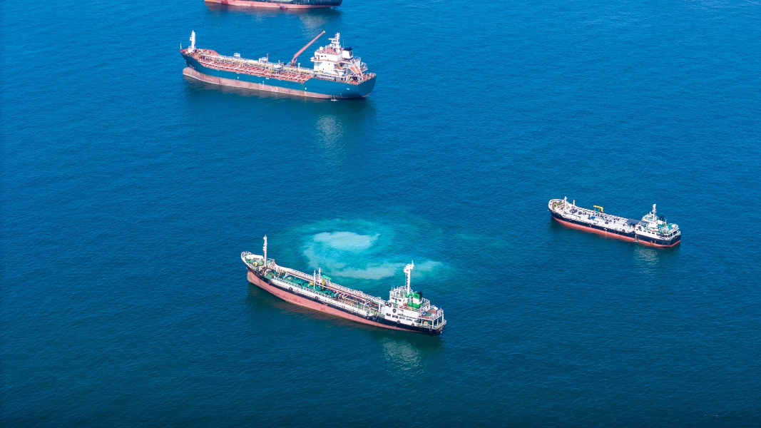 Μέση Ανατολή: 32 πλοία με ελληνική σημαία βρίσκονται σε Περσικό Κόλπο, Αραβική Θάλασσα και Κόλπο Ομάν