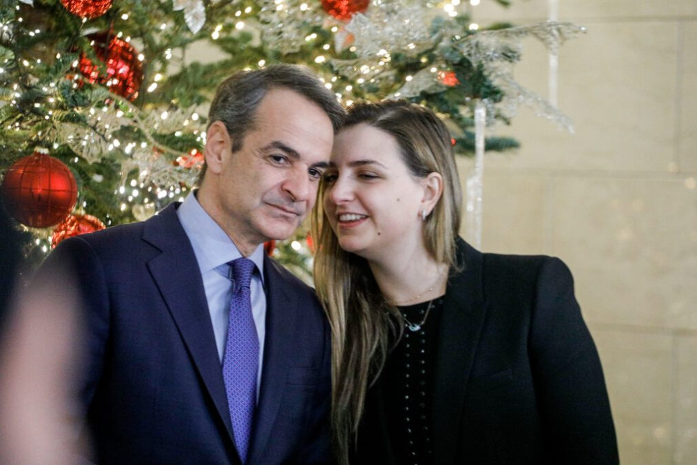 «Η ξεφτίλα δεν έχει όρια»: Η Σοφία Μητσοτάκη απαντά στα fake news για την επιστροφή της από το Ντουμπάι