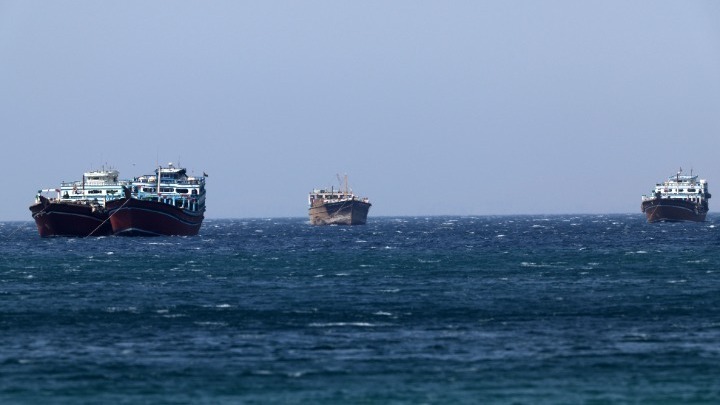 Είκοσι χώρες «έτοιμες να συμβάλουν στις προσπάθειες» να ανοίξουν τα Στενά του Ορμούζ