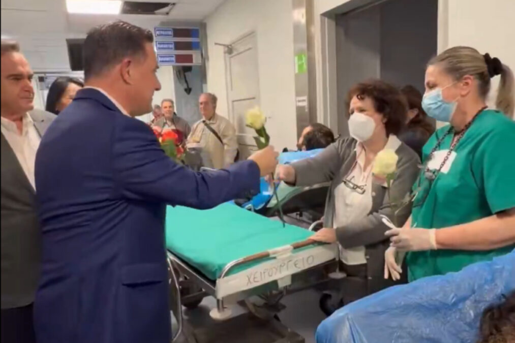 Άδωνις Γεωργιάδης: Επίσκεψη στο «Ερυθρός Σταυρός» για την Ημέρα της Γυναίκας