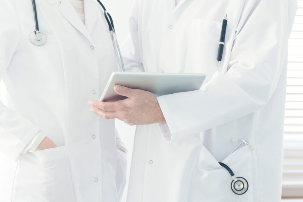 Υγεία: Περισσότεροι από 5.400 νέοι γιατροί έχουν μεταναστεύσει τα τελευταία πέντε χρόνια