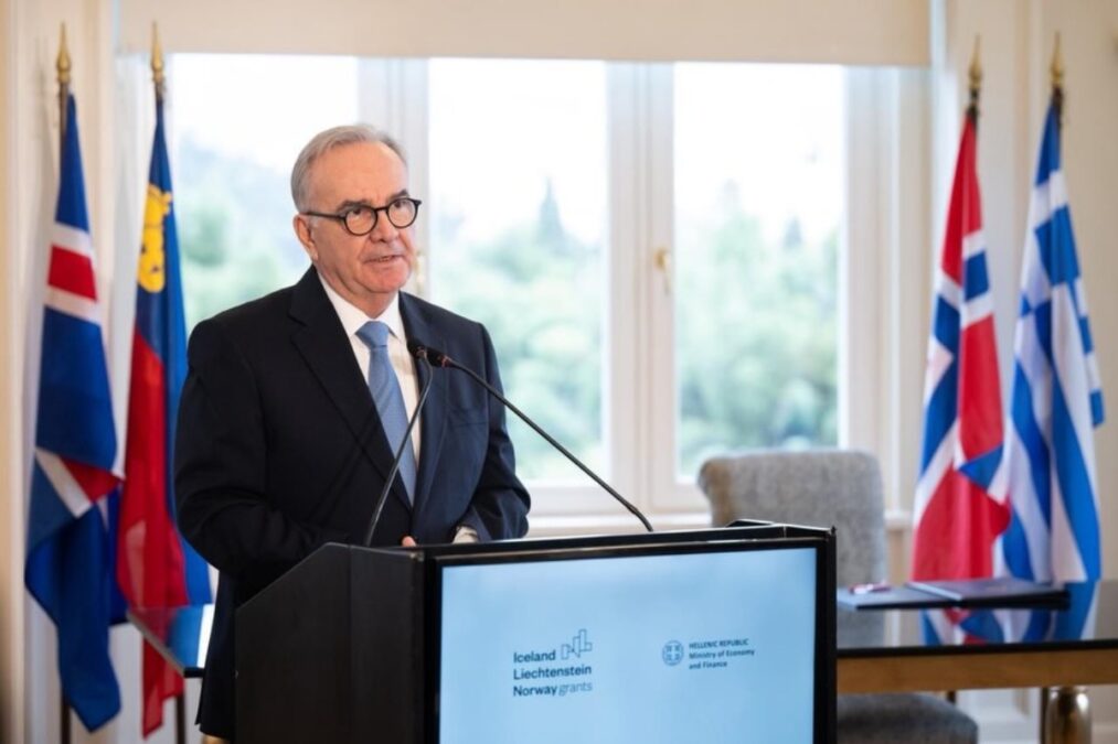 Ν. Παπαθανάσης για ασυμβίβαστο: Θα μπορούσε να λειτουργήσει – Μουδιασμένη η αντιπολίτευση με την πρόταση του Πρωθυπουργού