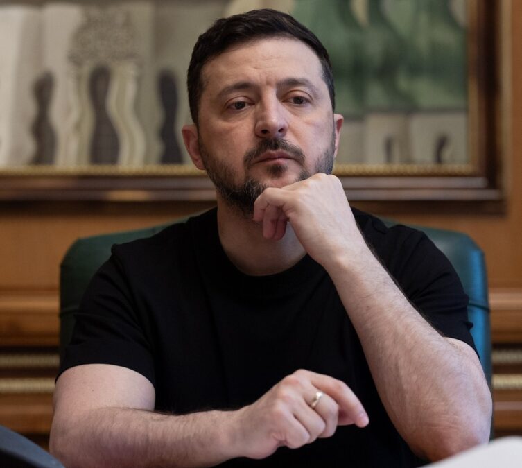 Προειδοποιεί ο Ζελένσκι: Αν συνεχιστεί για καιρό ο πόλεμος στο Ιράν θα έχουμε πρόβλημα στις στρατιωτικές προμήθειες