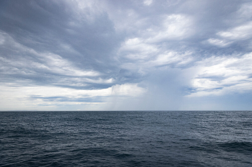 Καιρός: Βροχές και καταιγίδες στην Εύβοια και τα νησιά – Μικρή άνοδος της θερμοκρασίας