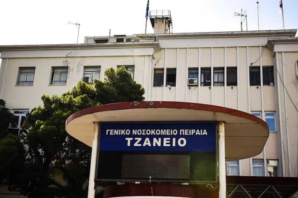 Πειραιάς: Σε κρίσιμη κατάσταση νοσηλεύεται ο 17χρονος – Τι ισχυρίστηκε ο οδηγός