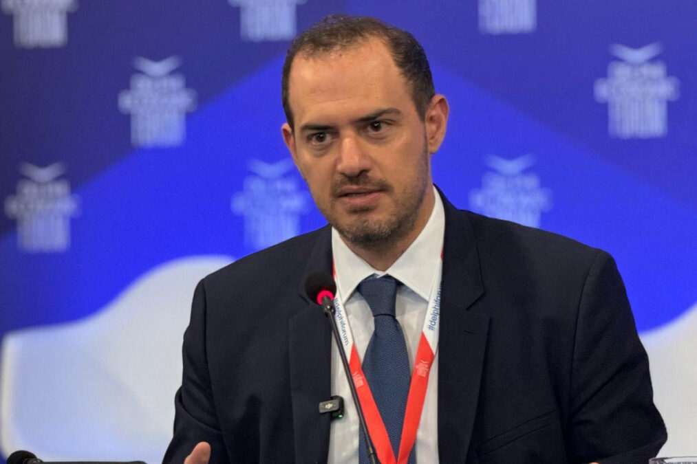 Γιώργος Κώτσηρας: Πλεόνασμα προοπτικής, πλέγμα προστασίας