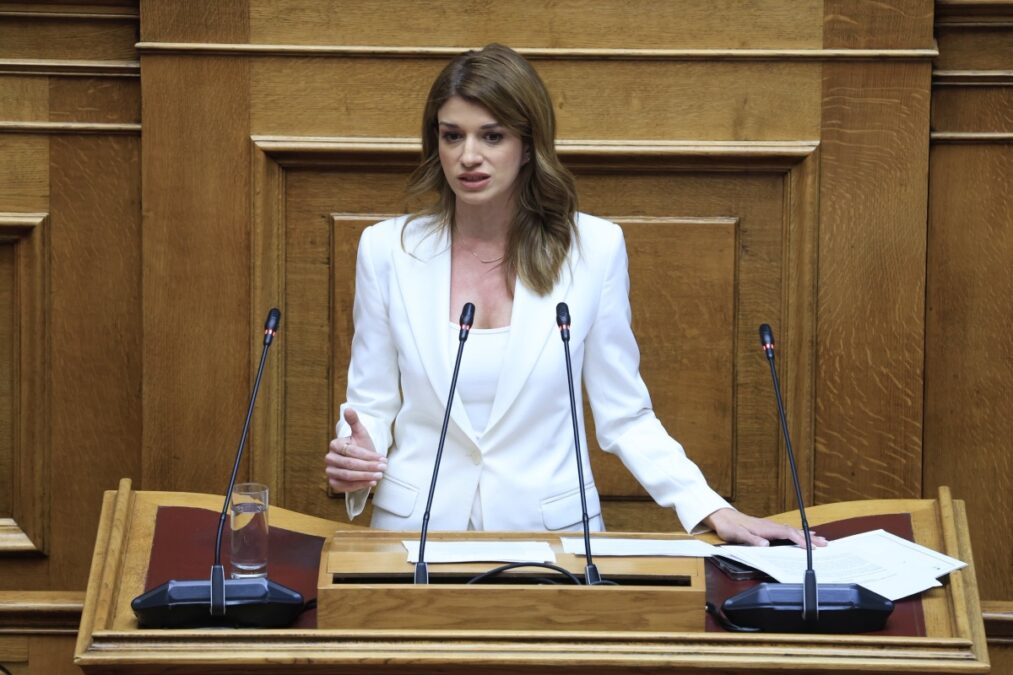 Η Νοτοπούλου διαψεύδει ότι ζήτησε να μετρηθεί δημοσκοπικά ως υποψήφια με το ΠΑΣΟΚ