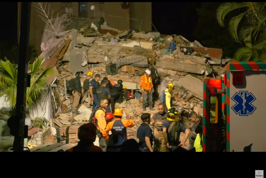 Ισοπεδώθηκαν γειτονιές στο Καράκας από τους φονικούς σεισμούς των 7,2 και 7,5 Ρίχτερ, φόβοι για χιλιάδες νεκρούς και εικόνες χάους