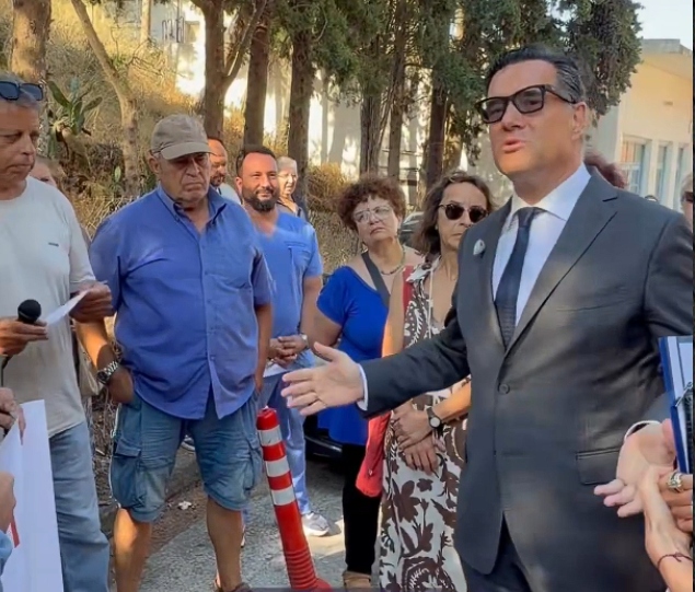 Πολιτική σύγκρουση στη Βουλή για τα «έξυπνα» γυαλιά του Άδωνι Γεωργιάδη