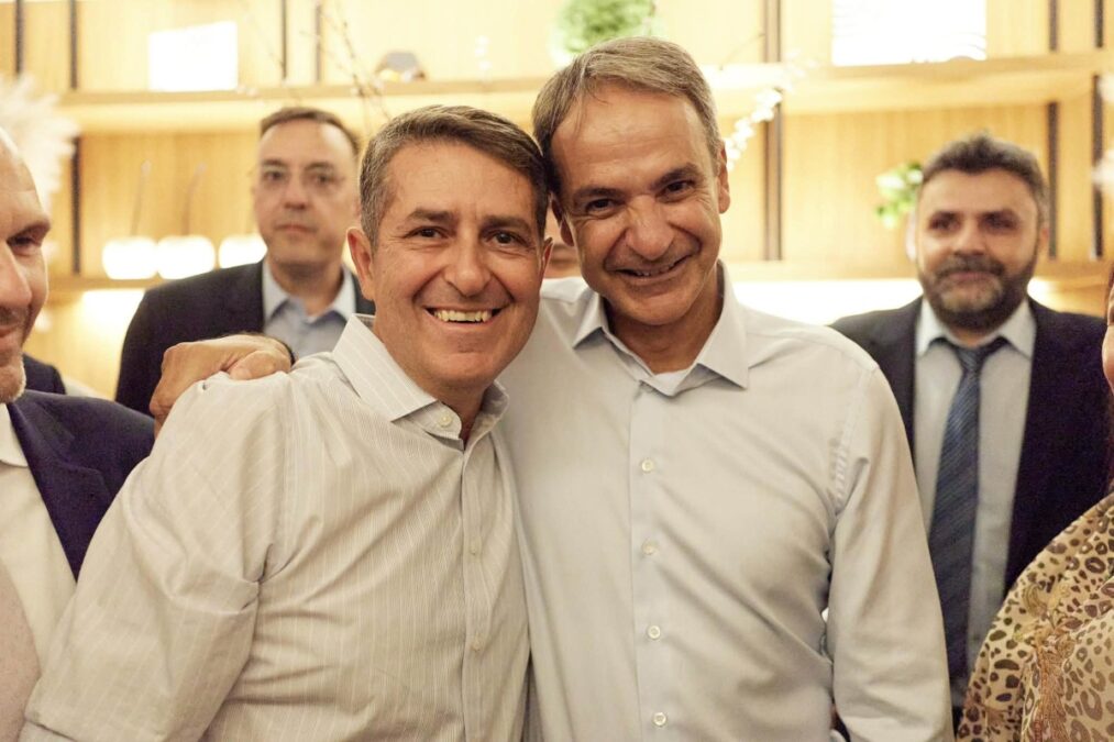 Η πρώτη εμφάνιση Μυλωνάκη σε πολιτική εκδήλωση, επιστρέφει τη Δευτέρα στα καθήκοντα του στο Μαξίμου