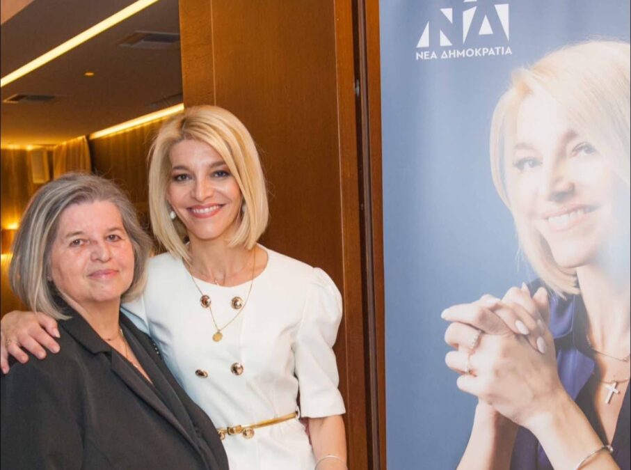 Αφροδίτη Νέστορα: ”Η μητέρα μου χάθηκε με έναν τόσο χυδαίο τρόπο” – Η προσωπική τραγωδία και η στοχοποίηση