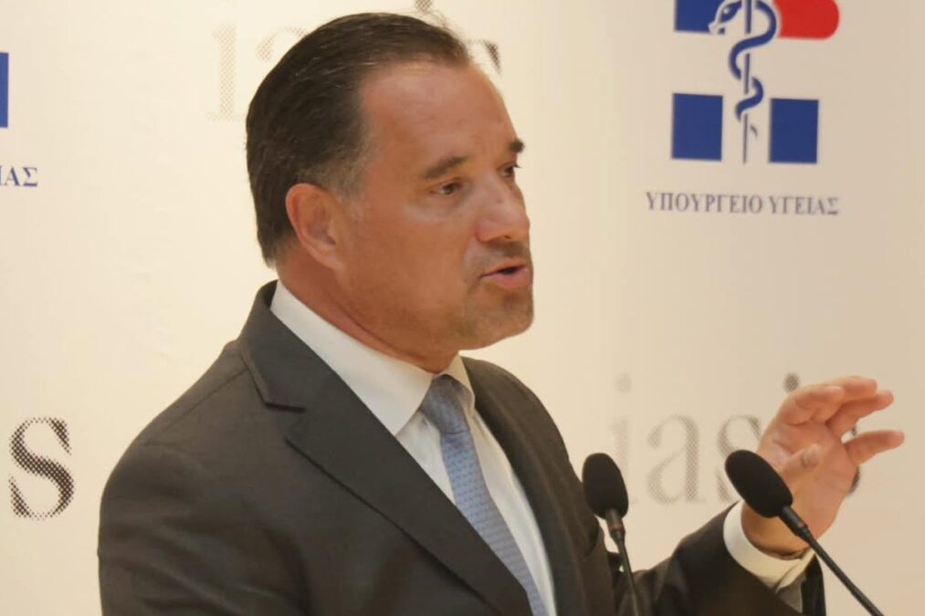 Ο Α. Γεωργιάδης τα έβαλε με την «αριστερή τρέλα και υποκρισία»: Τους ενόχλησε το σύνθημα της ΔΑΠ – Αν πετάγαμε μολότοφ, θα τους άρεσε